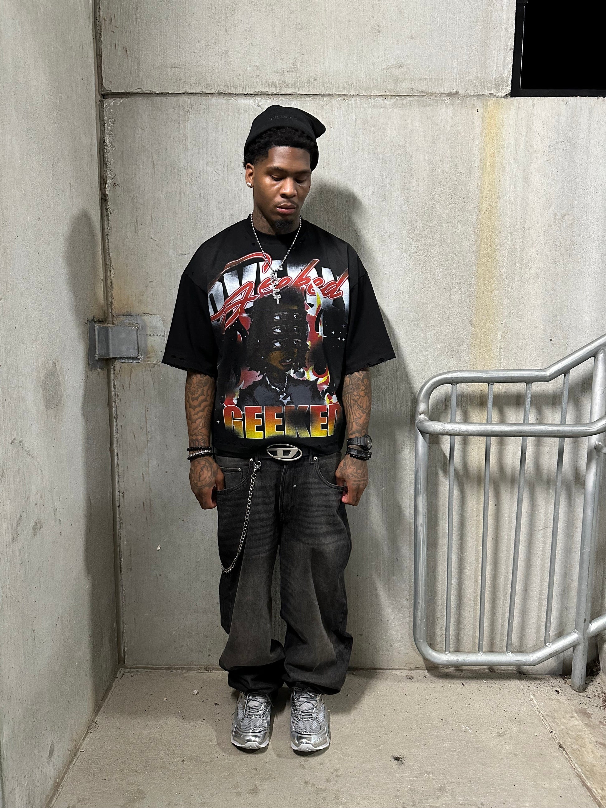 "OVERLY GEEKED" TEE BLACK